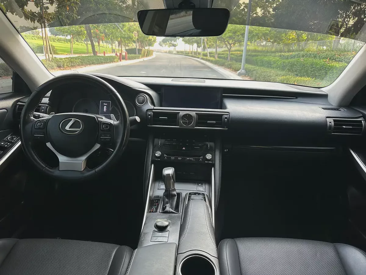 Lexus IS 250 - Premium Sedan - Clean Condition-7-7