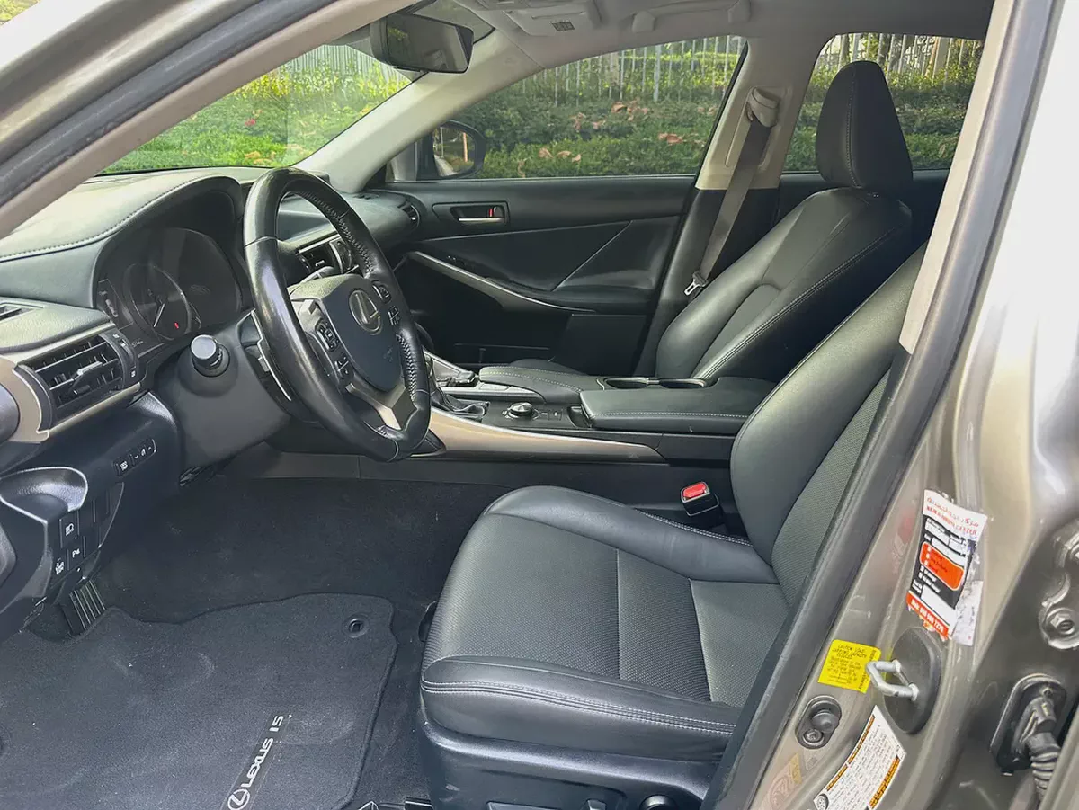 Lexus IS 250 - Premium Sedan - Clean Condition-8-8
