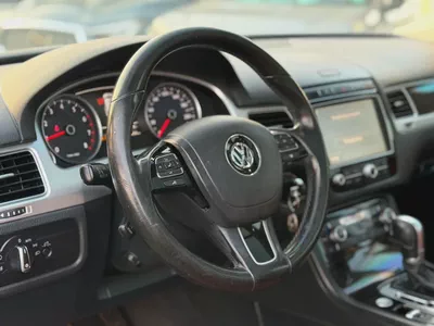 Volkswagen Touareg 2016 GCC Specs - Excellent Condition-6