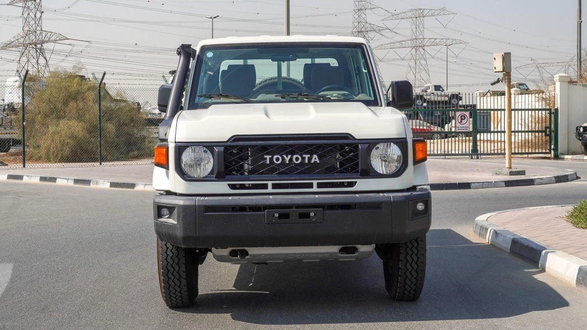 Toyota Land Cruiser Pick Up-1-1