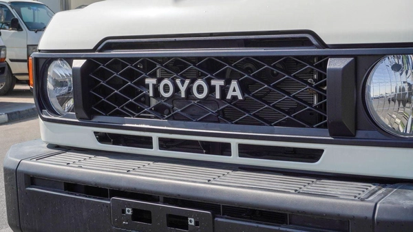 Toyota Land Cruiser Pick Up