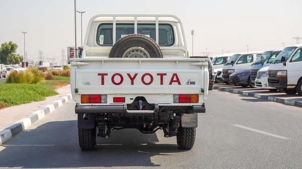 Toyota Land Cruiser Pick Up