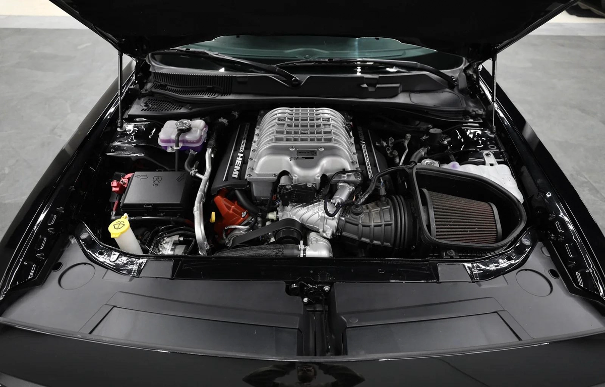 Dodge | Challenger SRT | Brand New |-16-16