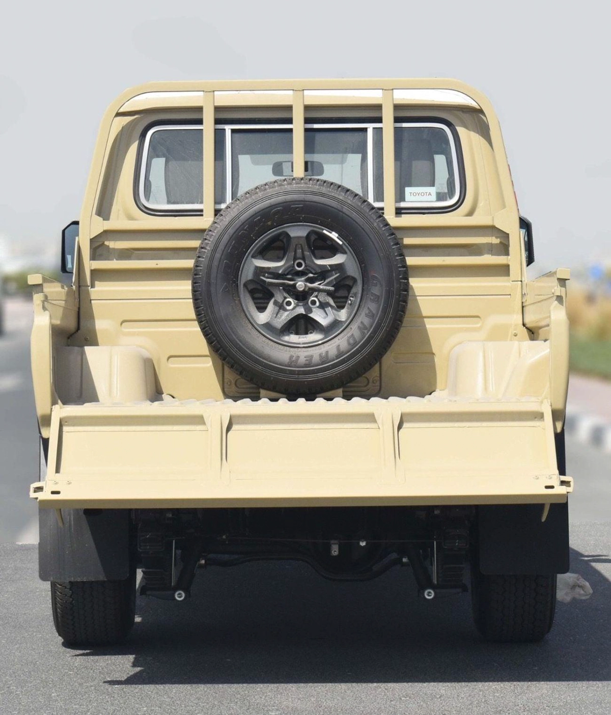 Toyota Land Cruiser Pickup 70-4-4
