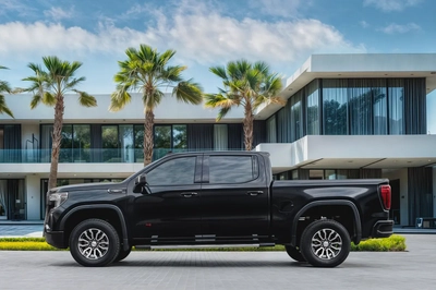 2,997 P.M |  Sierra AT4 Double Cab | 0% Downpayment | Low Kilmometers!-1