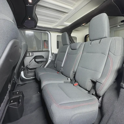 2025 Jeep Wrangler Rubicon V4-8