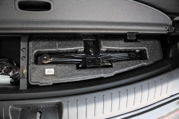 Hyundai Santa Fe Calligraphy 2024 | Luxury 7-Seater | GCC FOR EXPORT