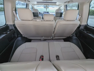 Toyota Land Cruiser 2011 GCC Facelifted To 2025 Premium Condition Daily Use Car Perfect For Family-9