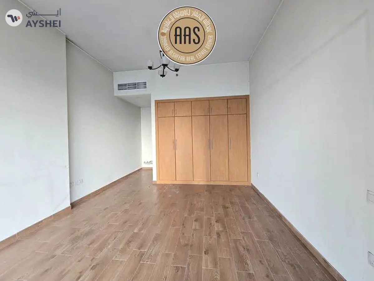 One Bed Apartment Chiller Free __ Balcony Open View-7-7
