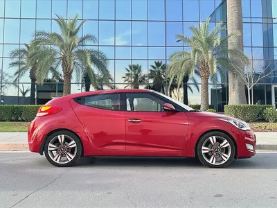 HYUNDAI | VELOSTER | GLS | 1.6L |2016 |GCC | EXCELLENT CONDITION-7