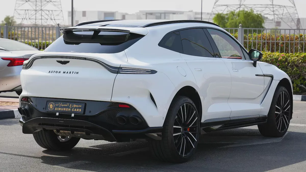ASTON MARTIN DBX 707 2023!! JAPANESE SPECS-15-15