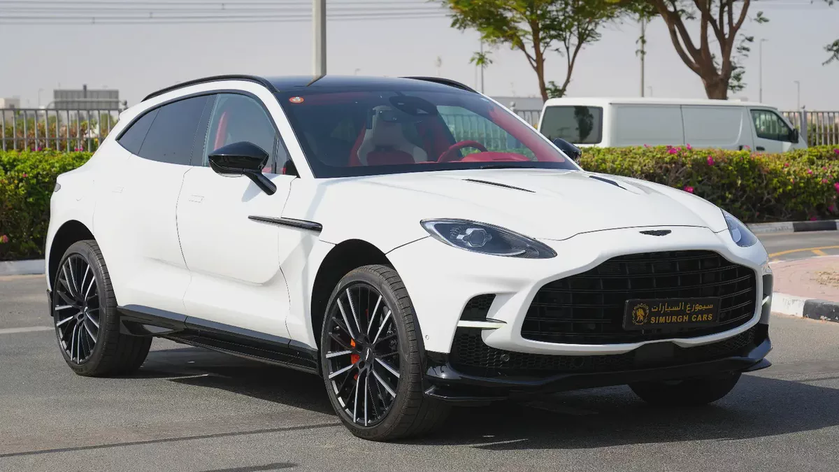 ASTON MARTIN DBX 707 2023!! JAPANESE SPECS