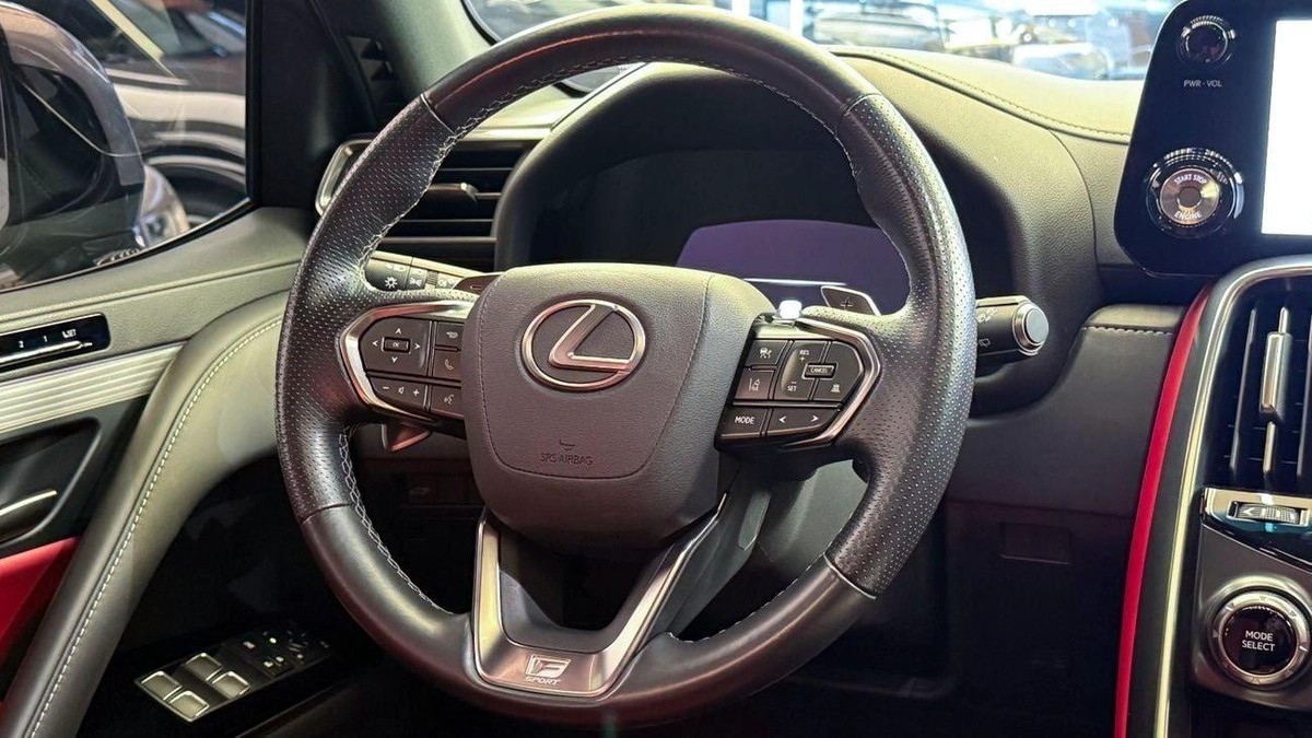 Lexus LX600 F Sport Launch Edition 3.5L Lexus LX600 F-Sport Launch Edition - 2022-7-7