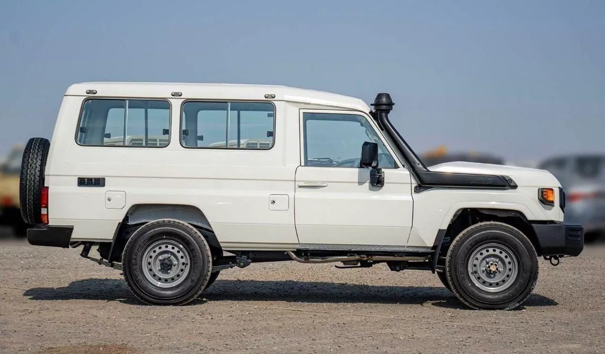 Toyota Land Cruiser 70 LC 78 HARDTOP 4.0L MT Toyota Land Cruiser LC78 Hard Top 4.2L Diesel 3door 2025-14-0