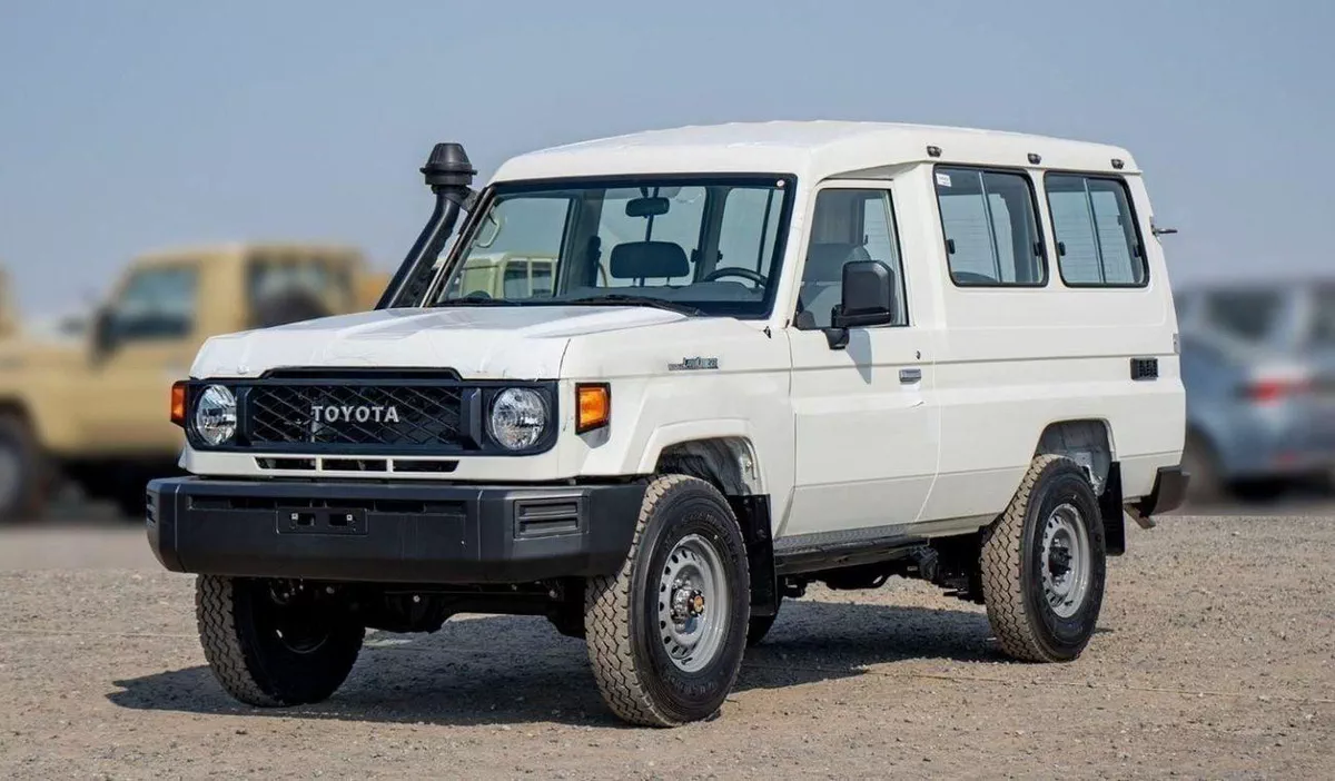 Toyota Land Cruiser 70 LC 78 HARDTOP 4.0L MT Toyota Land Cruiser LC78 Hard Top 4.2L Diesel 3door 2025