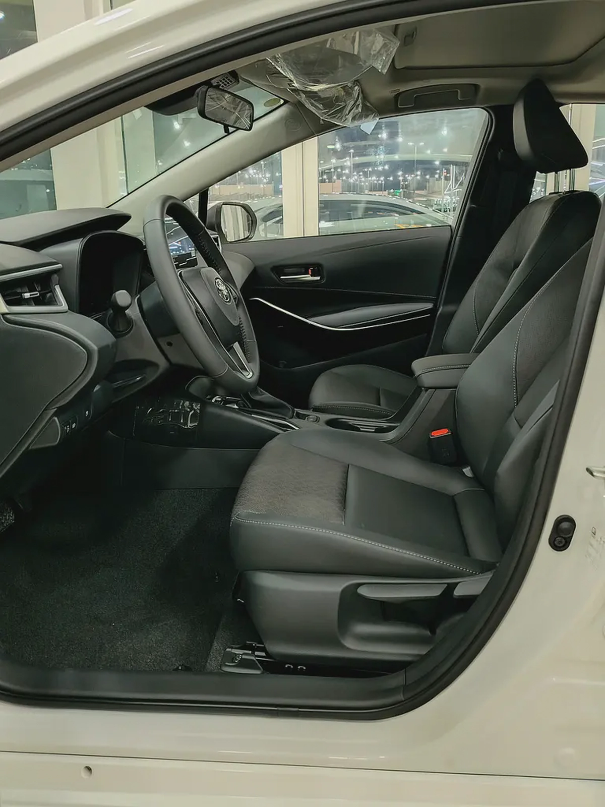 2025 Toyota Corolla hybrid 1.8L XLI - Chinese Specs - GCC Ready