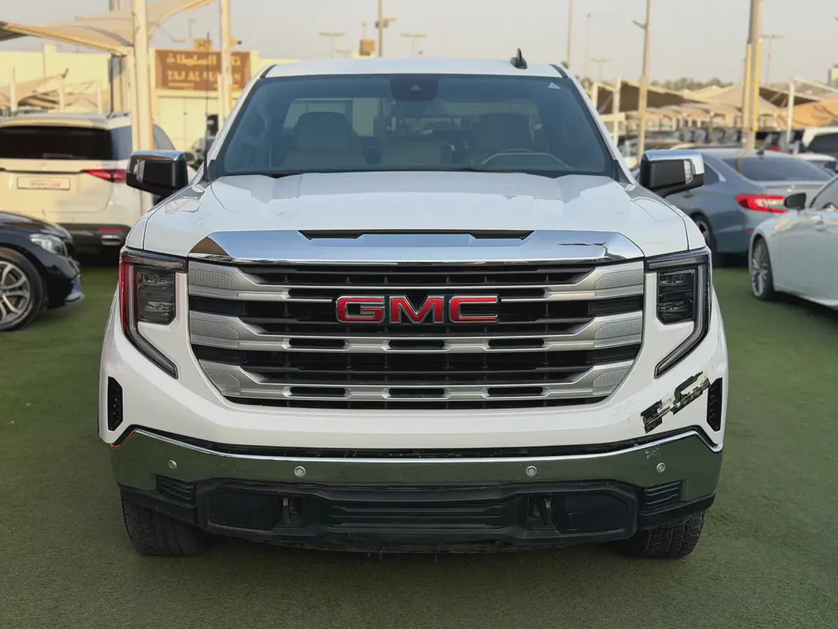 GMC Sierra -SLE -2025 -GCC-FREE ACCIDENT-ORIGINAL PAINT-SERVICE AGENCY-UNDER WARRANTY-2-2