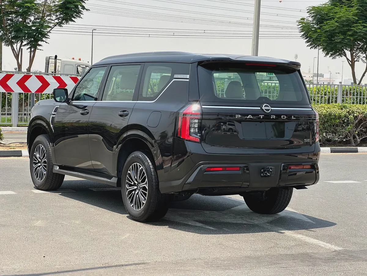 Brand New 2026 Nissan Patrol SE-4-4
