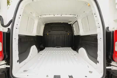 Peugeot Partner | Delivery Van | GCC Specs | Ref#P13293-6