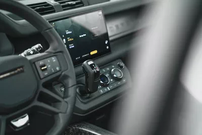 2025 LAND ROVER DEFENDER OCTA EDITION ONE-7
