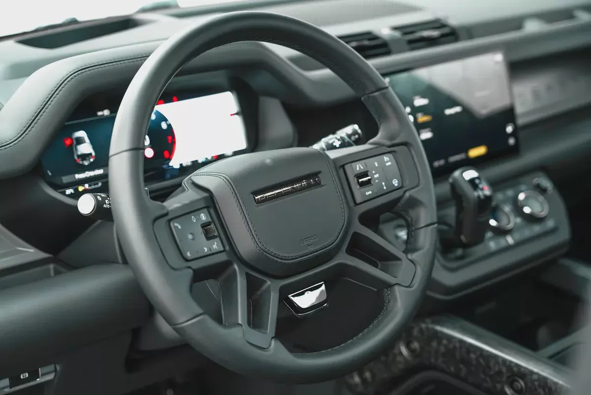 2025 LAND ROVER DEFENDER OCTA EDITION ONE-8-8