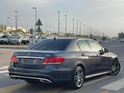 Mercedes E300 GCC full option accident free excellent condition-3