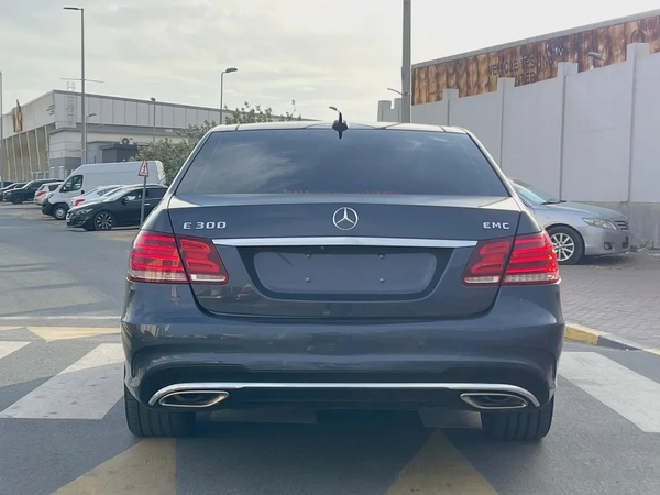 Mercedes E300 GCC full option accident free excellent condition