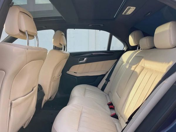 Mercedes E300 GCC full option accident free excellent condition