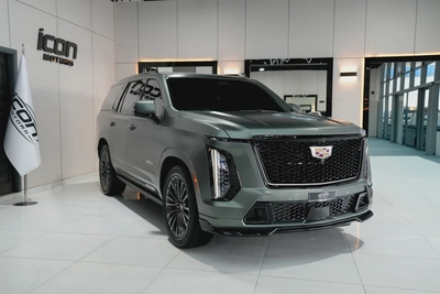 2023 Cadillac Escalade V | GCC Specs | Supercharged V8-0