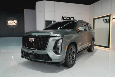 2023 Cadillac Escalade V | GCC Specs | Supercharged V8-2
