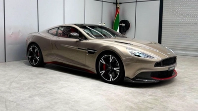 Aston Martin Vanquish Aston Martin Vanquish 2017 GCC specs-3