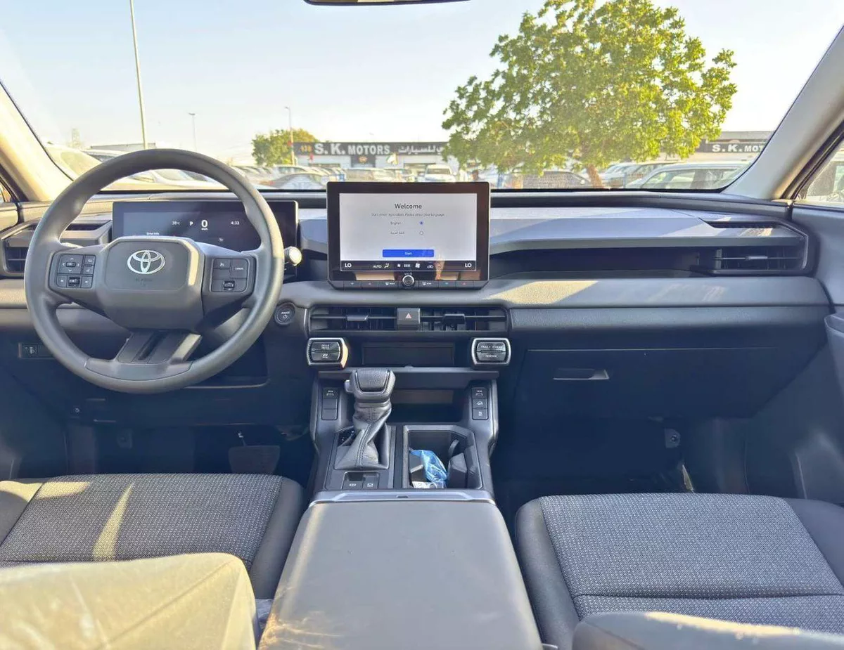 Toyota RAV4 EXR HEV LE HYBRID HEV || NEW SHAPE | STANDARD OPTION / 2.5L V4 4WD / 10.5" DVD+CAMERA (CODE # RVHLEF-14-0