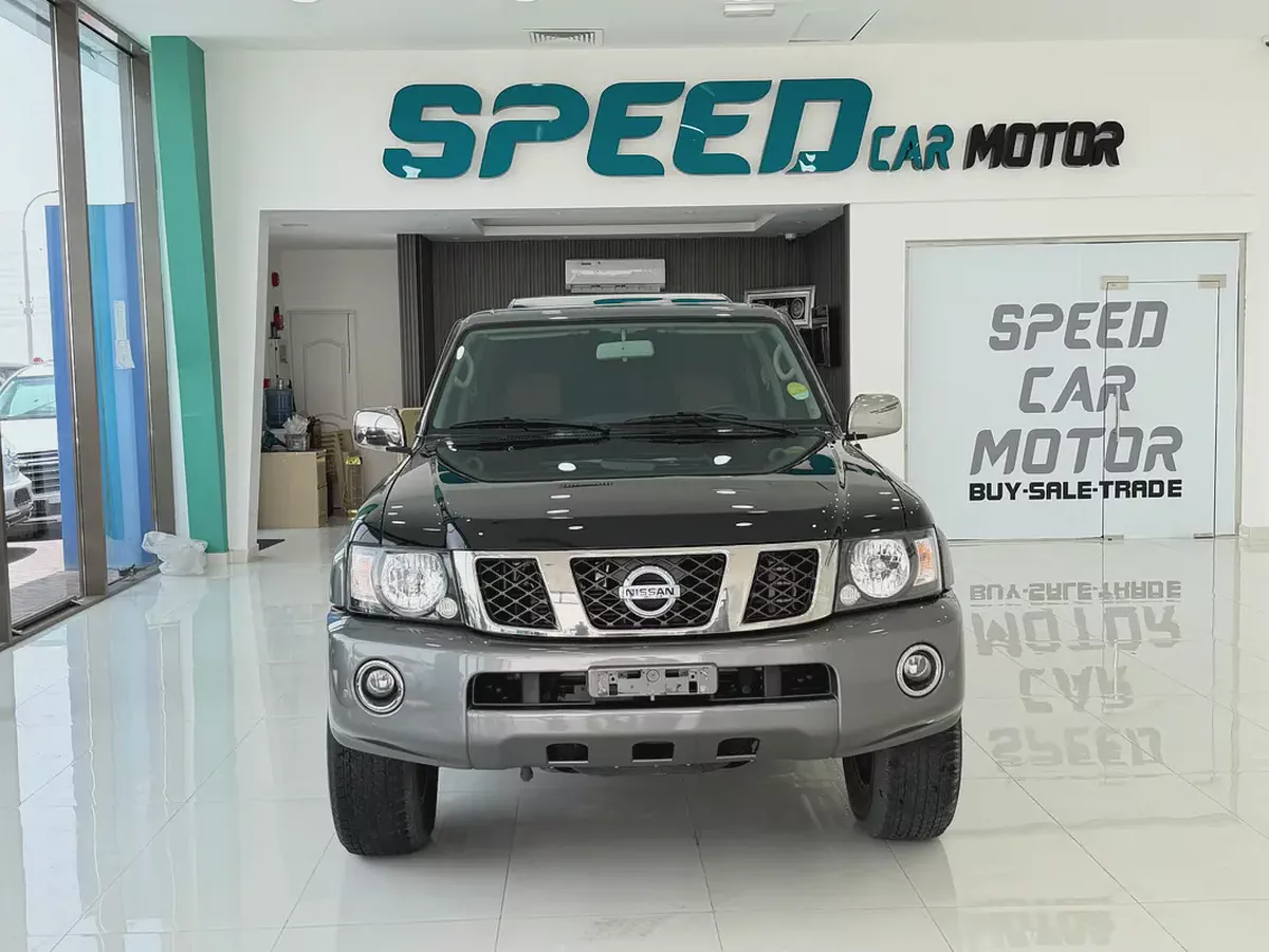 Nissan Patrol Safari Super Safari 2023 GCC Specs-1-1