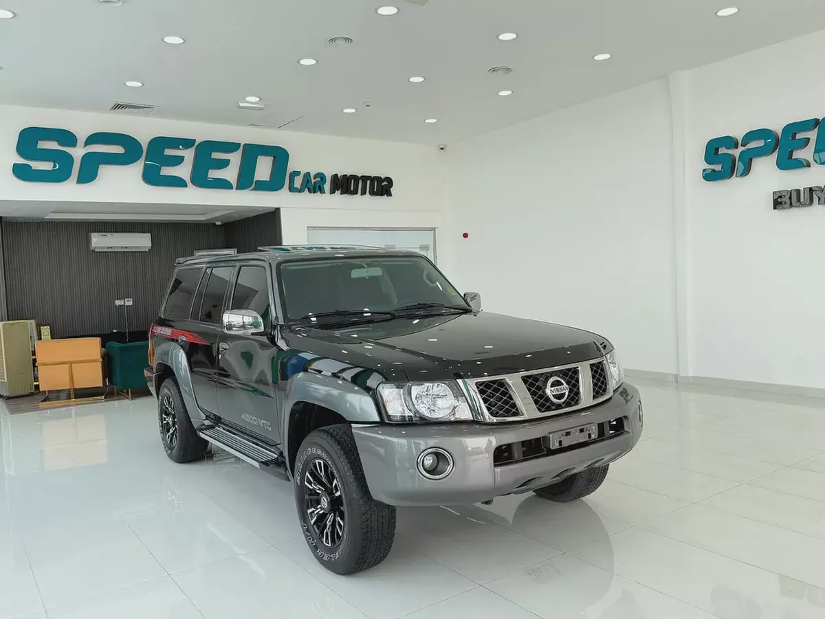 Nissan Patrol Safari Super Safari 2023 GCC Specs-2-2