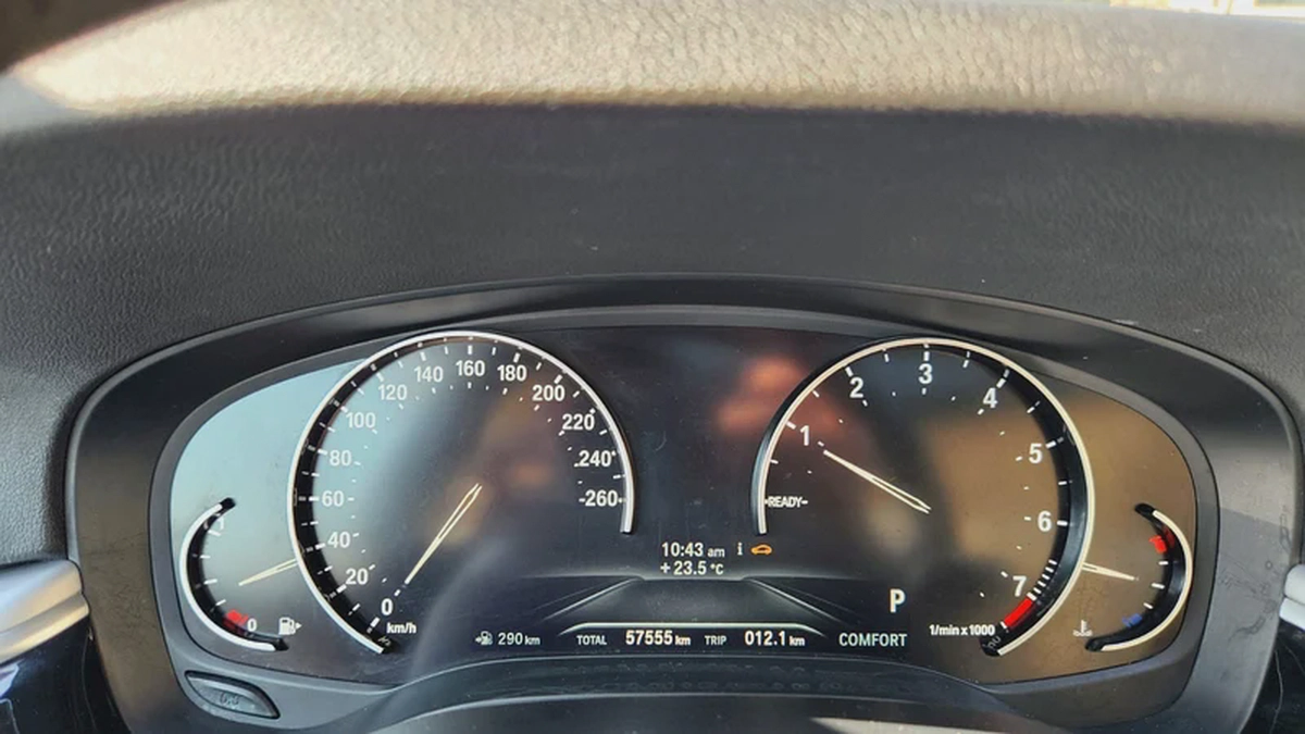 2019 BMW 520 full option ||NO ACCIDENT  || FULL AGENCY SERVICE || full option-9-9