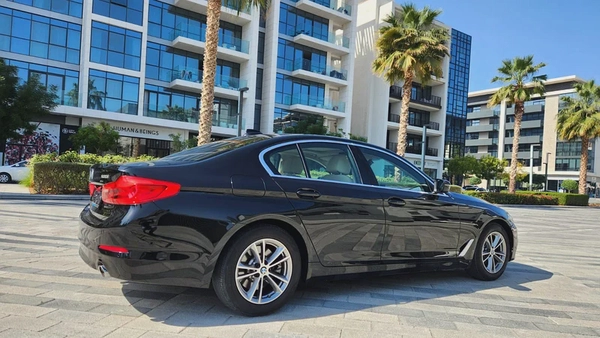 2019 BMW 520 full option ||NO ACCIDENT  || FULL AGENCY SERVICE || full option