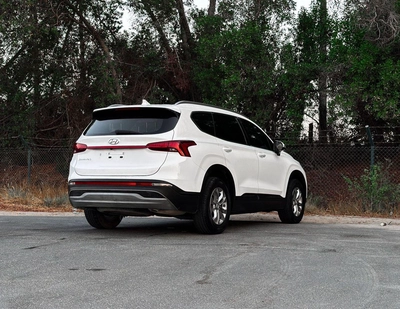Hyundai Santa Fe SMART Hyundai Santa Fe | 2.5 L | 2023 | GCC | Accident-Free | In Excellent Condition | 1142 P.M-6