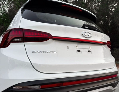 Hyundai Santa Fe SMART Hyundai Santa Fe | 2.5 L | 2023 | GCC | Accident-Free | In Excellent Condition | 1142 P.M-7