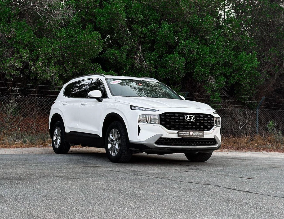 Hyundai Santa Fe SMART Hyundai Santa Fe | 2.5 L | 2023 | GCC | Accident-Free | In Excellent Condition | 1142 P.M