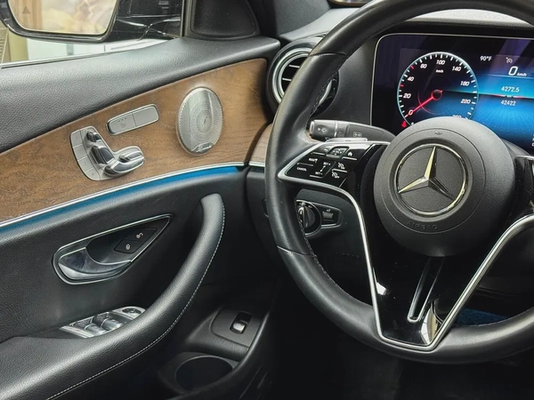 2022 Mercedes-Benz E-Class E 350 - Luxury Sedan - American Specs