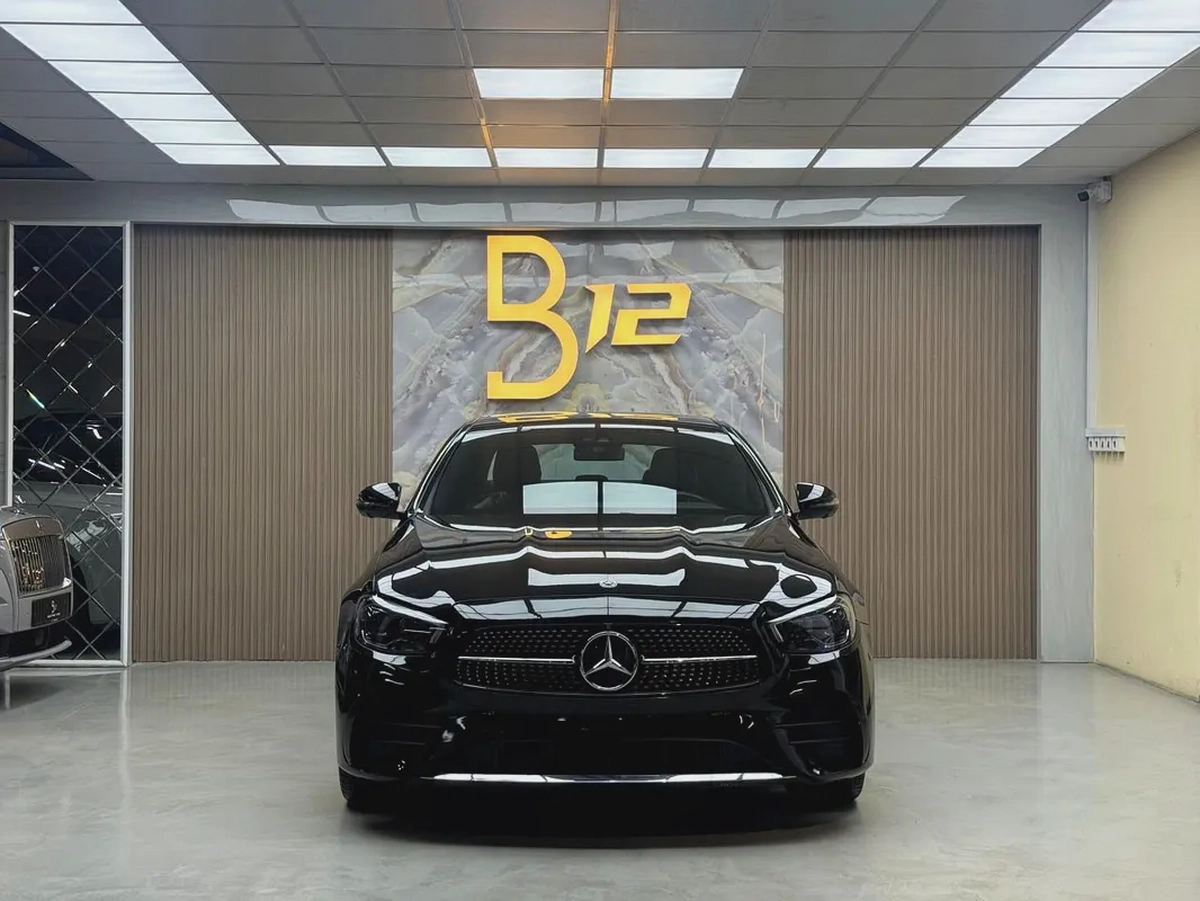 2022 Mercedes-Benz E-Class E 350 - Luxury Sedan - American Specs-2-2