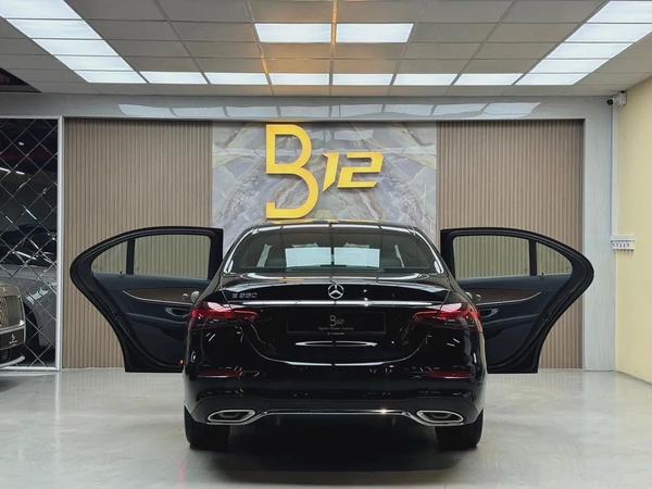 2022 Mercedes-Benz E-Class E 350 - Luxury Sedan - American Specs