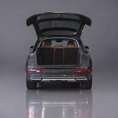 AED 2,874 pm • 0% Downpayment • Audi Q5 45Tfsi • Agency Warranty And Service Package-4