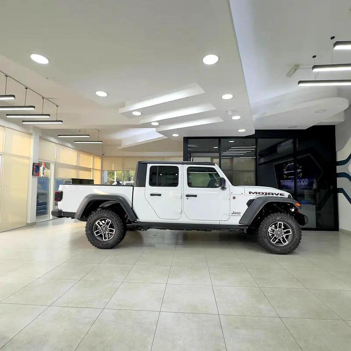 Jeep Gladiator Mojave-10-10