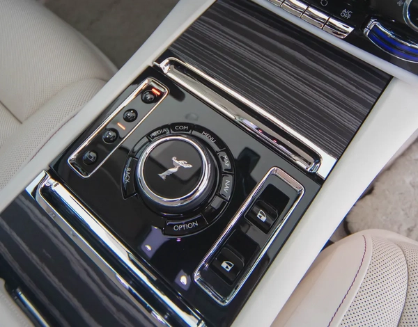Rolls-Royce Ghost Standard 2021 GCC Specs
