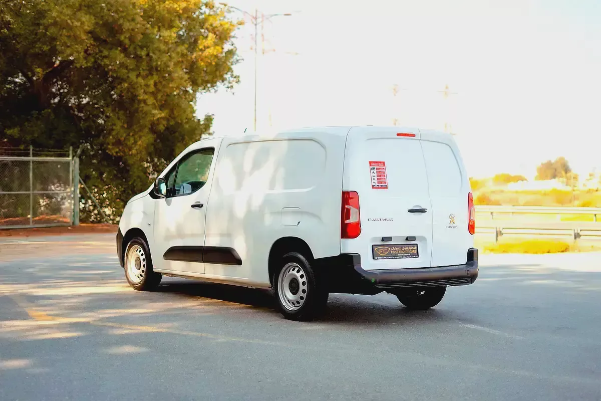 Peugeot Partner | Delivery Van | GCC Specs | Ref#P06271-3-3