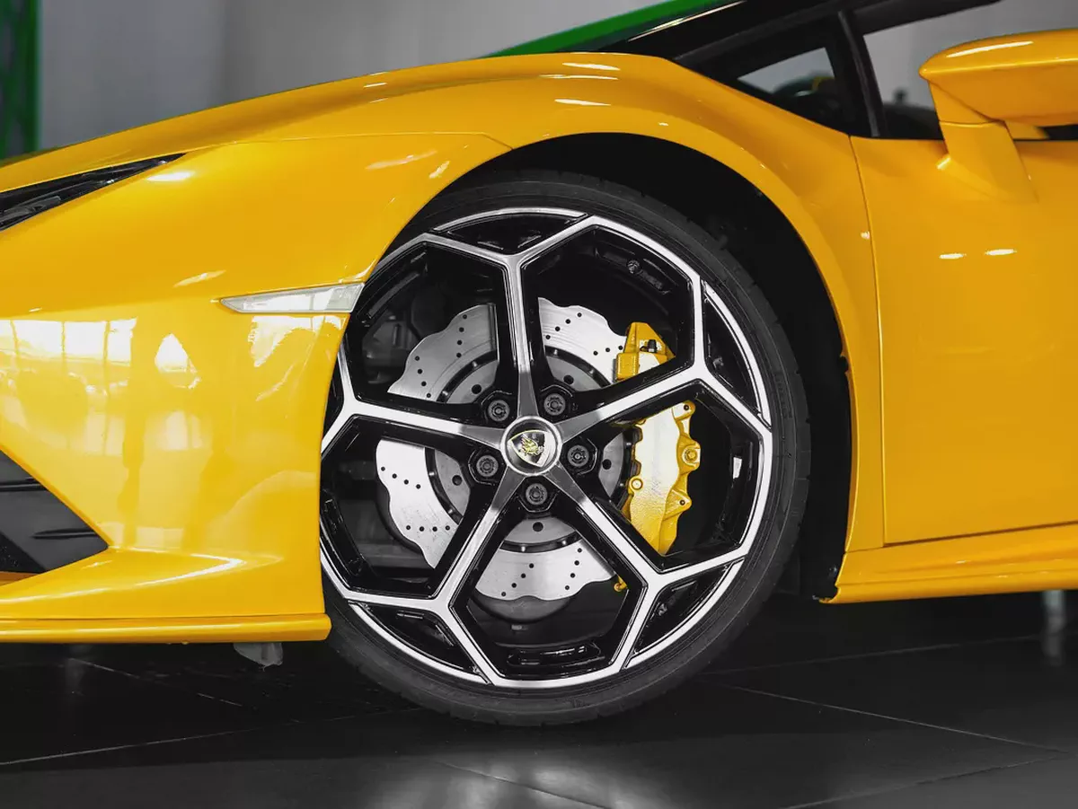 SWAP YOUR CAR for EVO SPYDER - GCC - AKRAPOVIČ EXHAUST - BICOLOR SPORTIVO-6-6