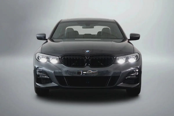 2,187 AED / 60 months | 0% DP | 2019 BMW 330i / Full Service History