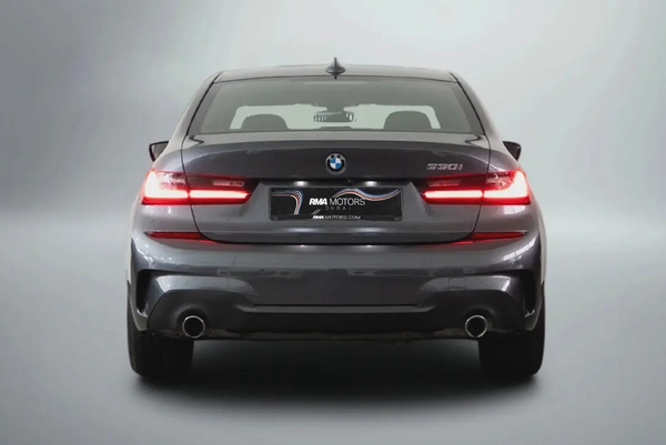2,187 AED / 60 months | 0% DP | 2019 BMW 330i / Full Service History