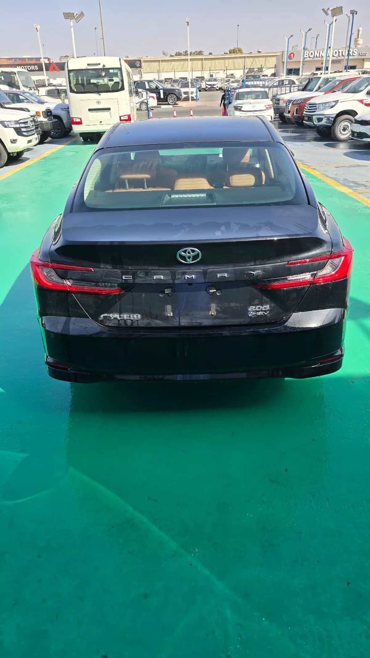 Toyota Camry 2026 – Sophisticated Design, Hybrid Power-2-2